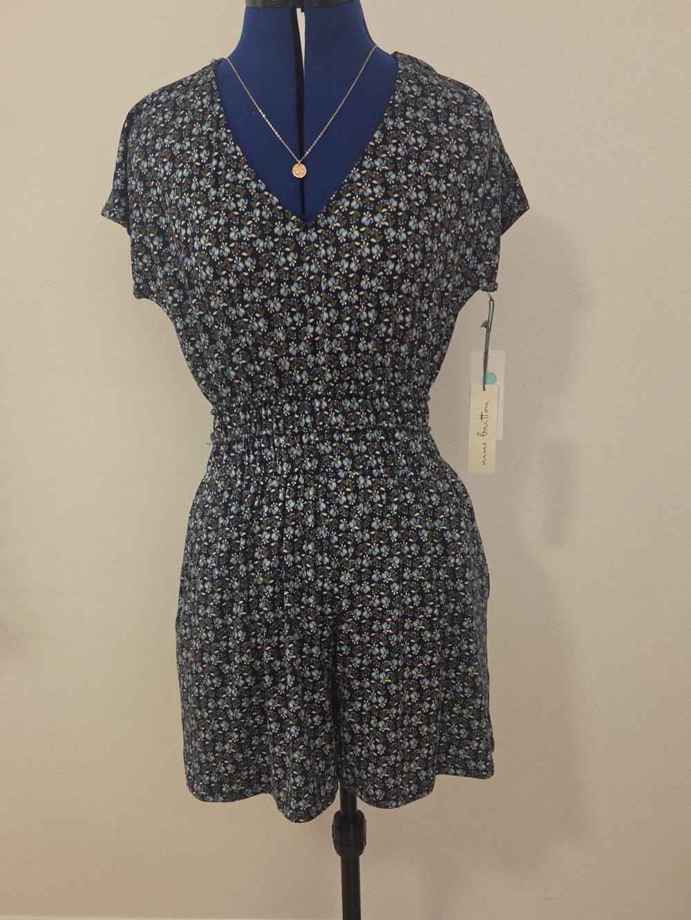 nine britton Navy Blue Floral Short Sleeve Romper